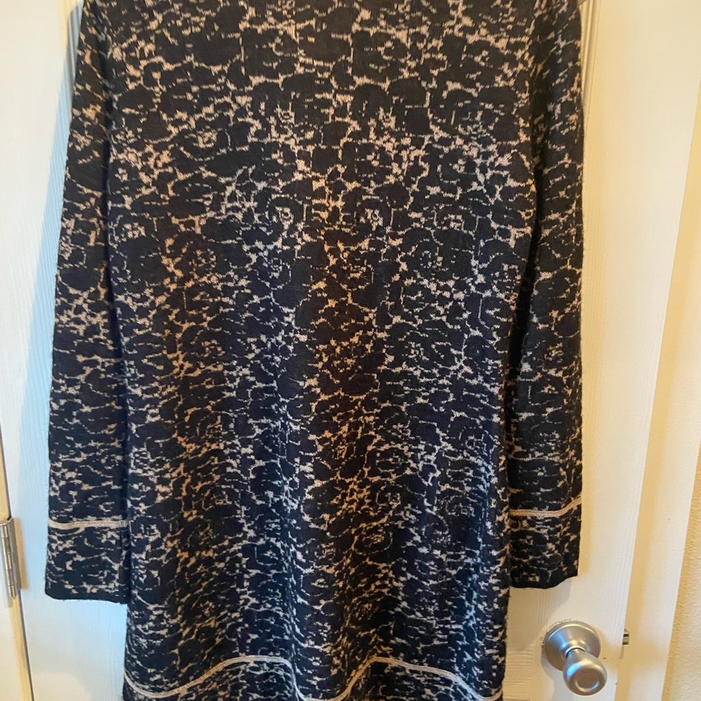 High Quality Baby Alpaca Sweater by Kuna- So pretty and ultra soft! Medium - Picture 5 of 6